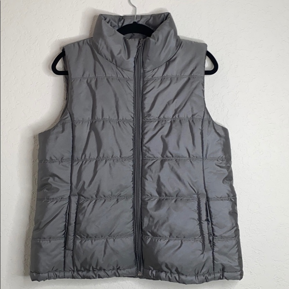 New York & Co Puffer Vest